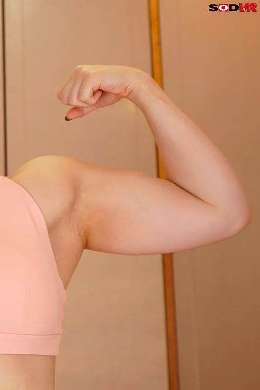 【VR】マッチョでドS絶倫の彼女と同棲 毎朝一緒に筋トレさせられ、プロテイン代わりに僕のナマ精子を飲む彼女 夜はがっちりホールドされて強●種絞り… いろんな意味で強すぎな彼女といちゃらぶ？性活 ちゃんよた。 画像4