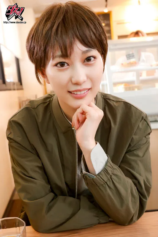 男装イケメンの美谷朱里にお持ち帰りされた女装中の僕。 美谷朱里 画像1