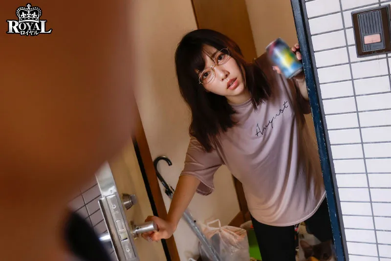 フられてズボラ痴女化し僕のチ○ポを貪り尽くすメンヘラ巨乳従姉 さつき芽衣 画像1