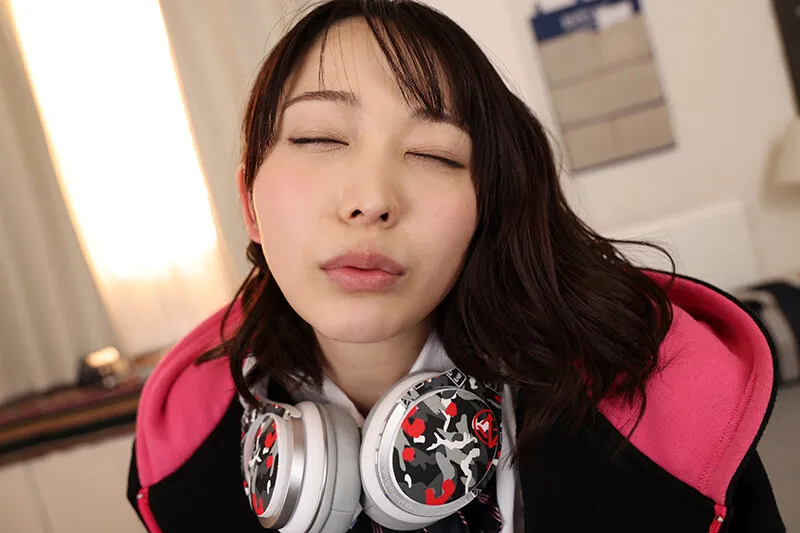 【VR】オタクに優しいギャルは存在したんだ！！クラスメイトのおしりと騎乗位がスゴすぎて… 弥生みづき 画像6