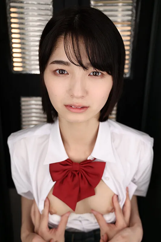 【VR】顔面特化アングルVR ～元気な幼馴染に「ロッカーの中」で励まされてイチャラブSEX～ 倉本すみれ 画像3