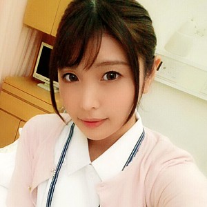 simm143新村あかり素人エロ動画｜あかね パイパンナースの癒しクンニ体験