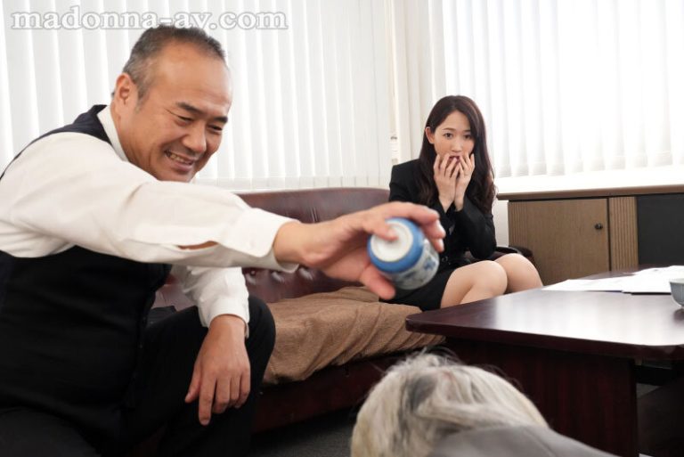 取引先の傲慢社長に中出しされ続けた出張接待。 専属美女、イイ女のスーツ『美』―。 水戸かな｜juq00175