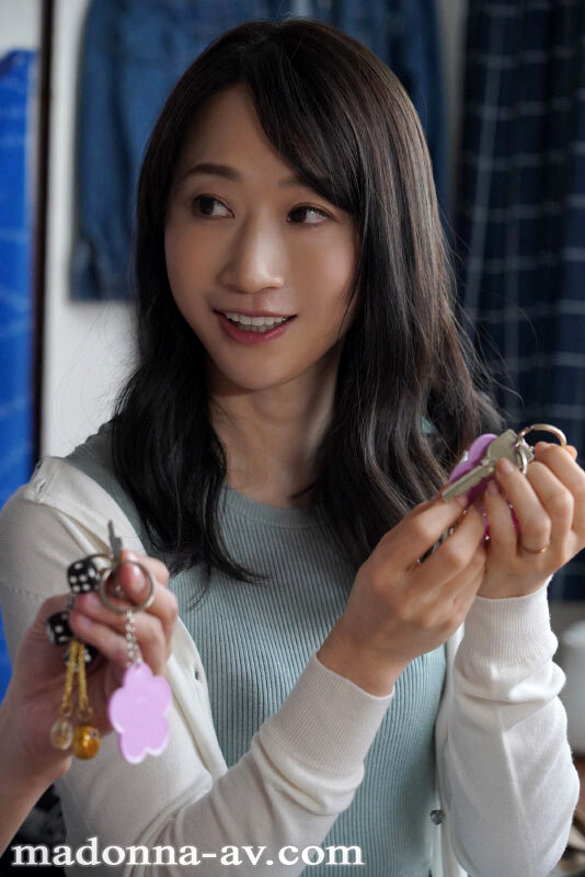 合鍵をもらった人妻が、男子学生が卒業するまで中出しされた一人暮らし部屋。 水戸かな｜juq00256
