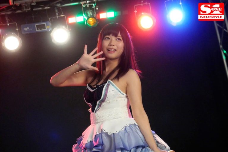 NTR地下ライブ 自慢の巨乳アイドル彼女がファンのキモヲタ達に輪●されて鬱勃起。 羽咲みはる｜ssni00002